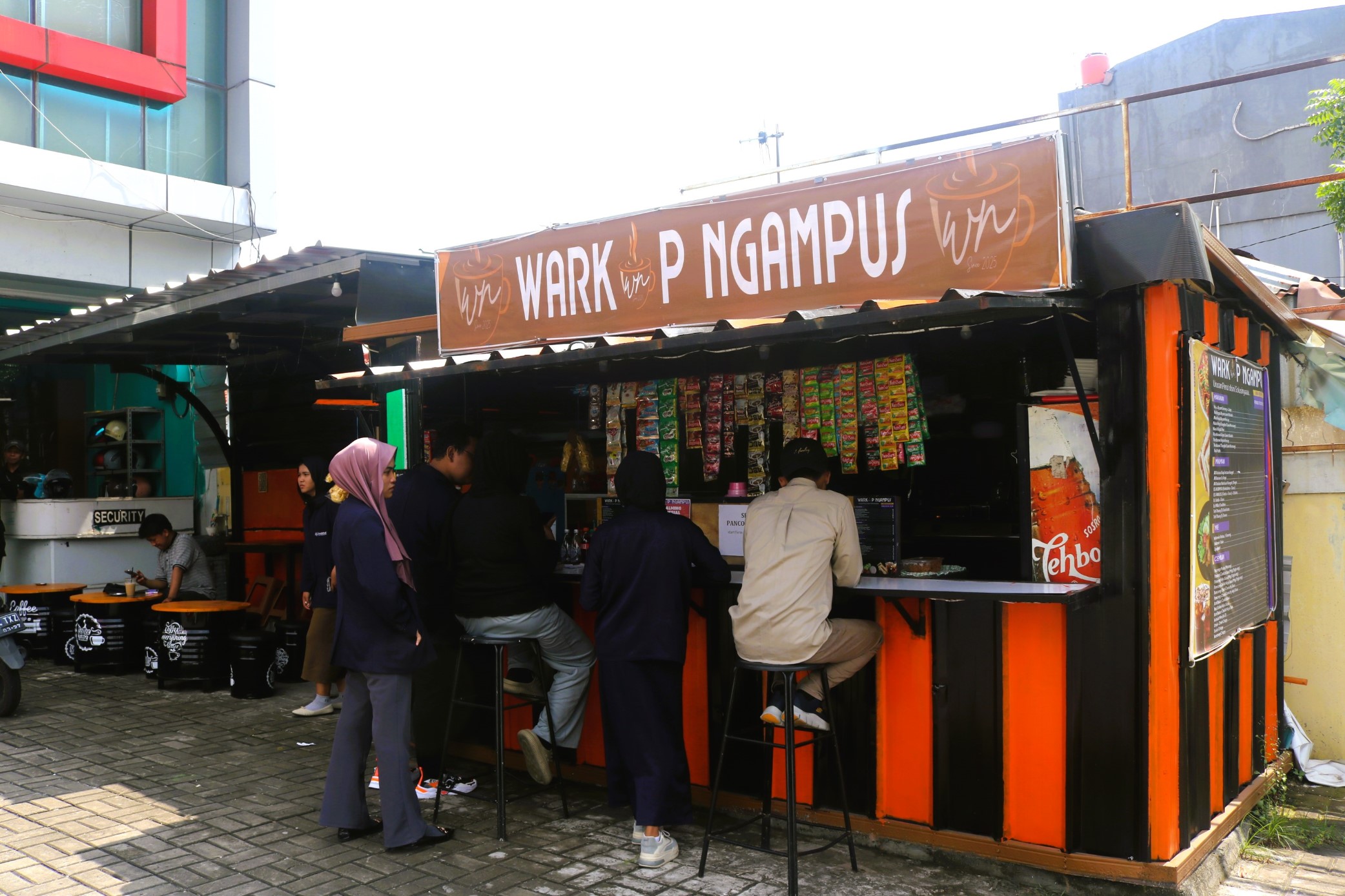 kantin-ngampus-vokasi-stiami