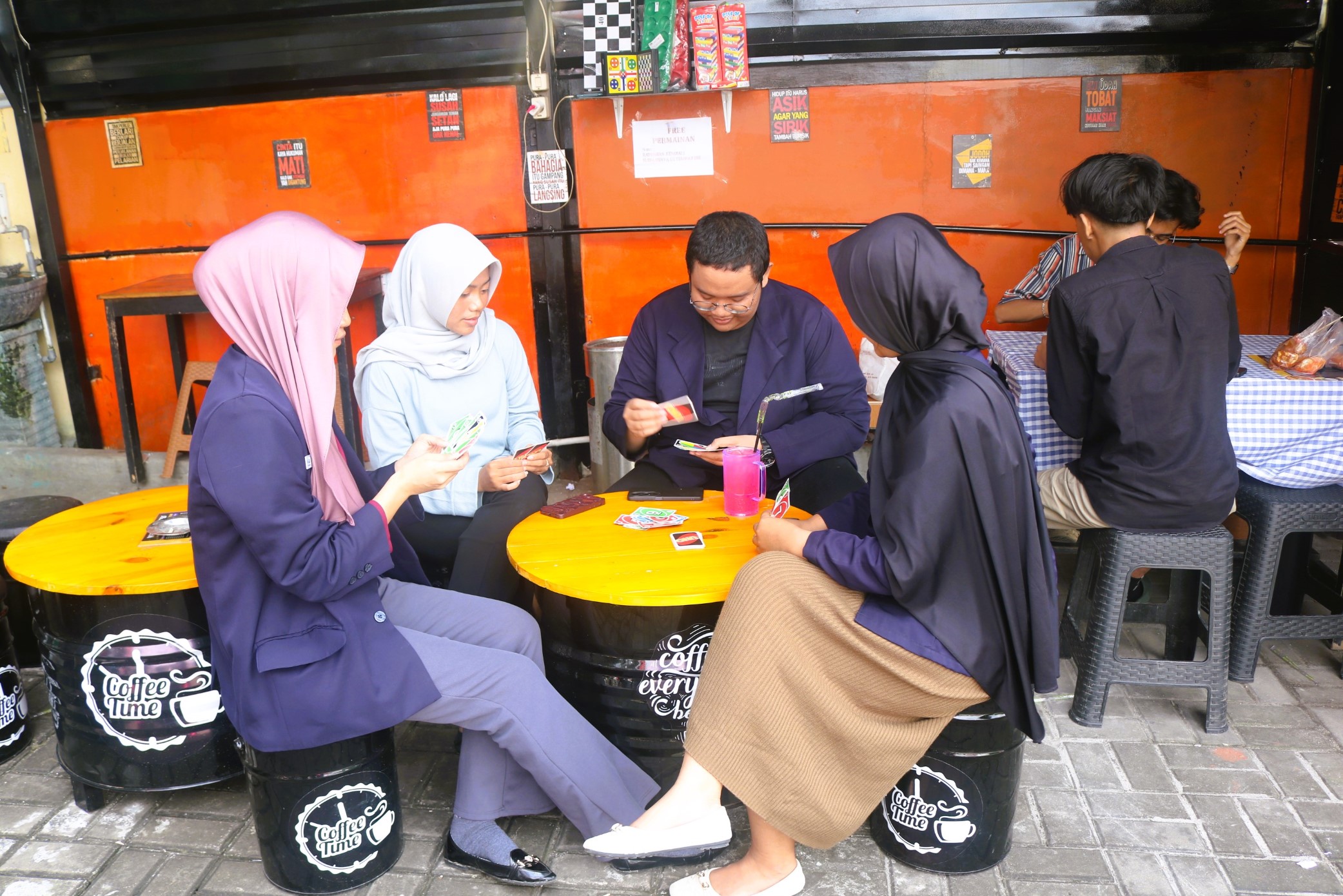 kantin-ngampus-vokasi-stiami2